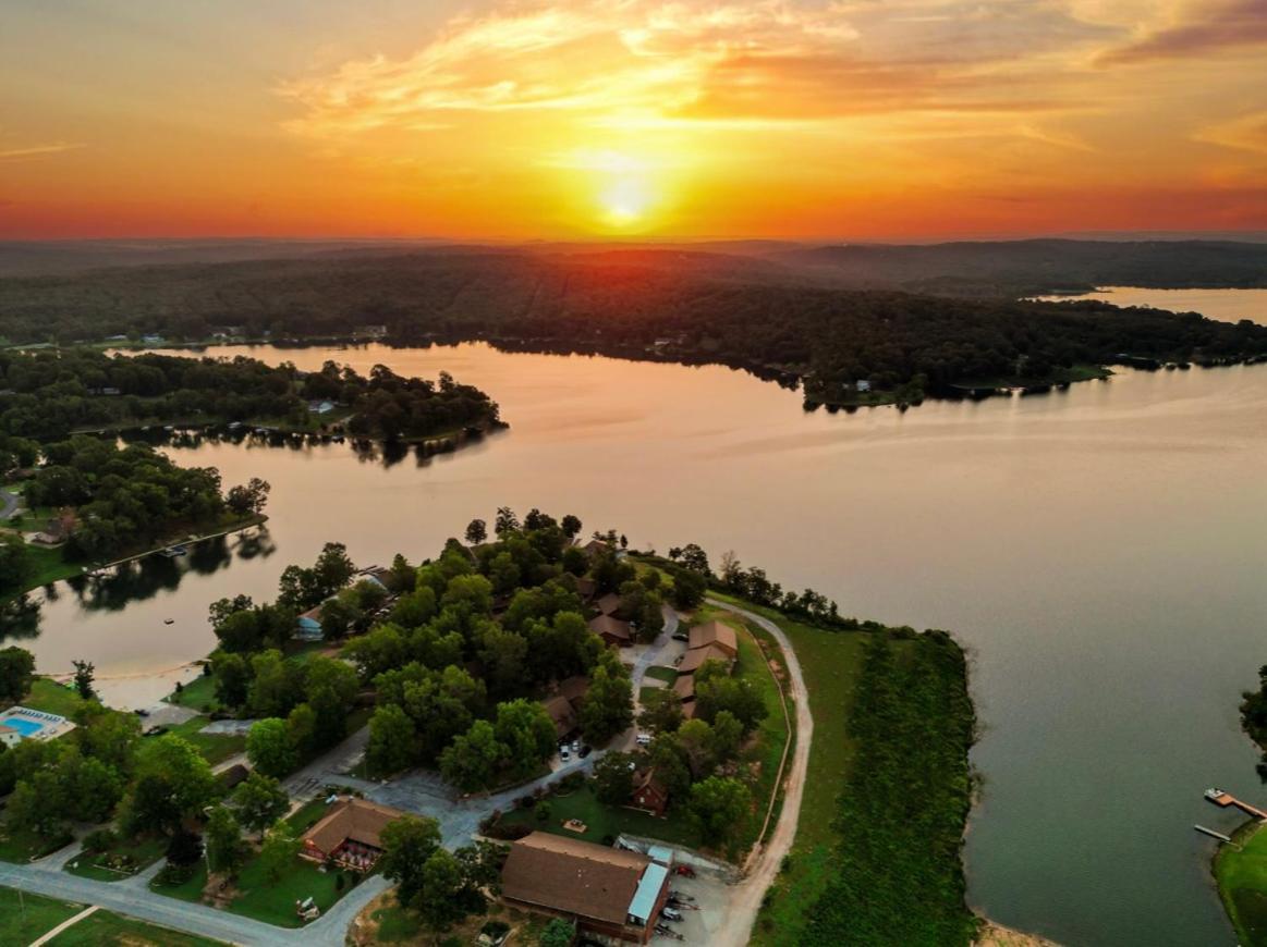 Crown Lake Resort & Spa Horseshoe Bend Buitenkant foto